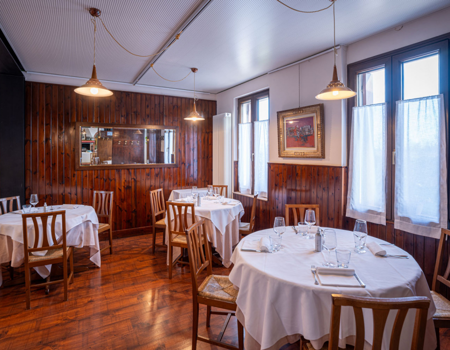 Vernici per legno Iso Ver e Iso Ver Parquet Isocolor. Ristorante Osteria Jodo, Maser (TV)